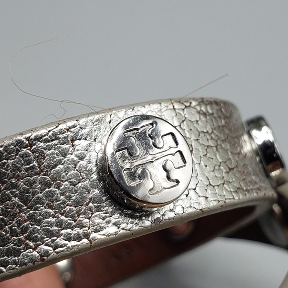 Tory Burch Silver Wrap Crackle Finish Bracelet 14.5 inches - Picture 2 of 8